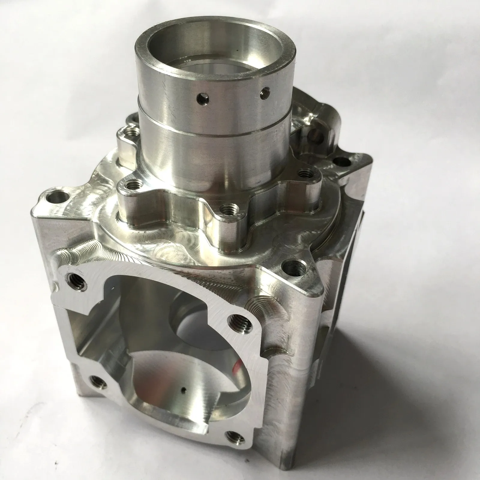 Custom Aluminum CNC Machined Housing and Bracket Parts